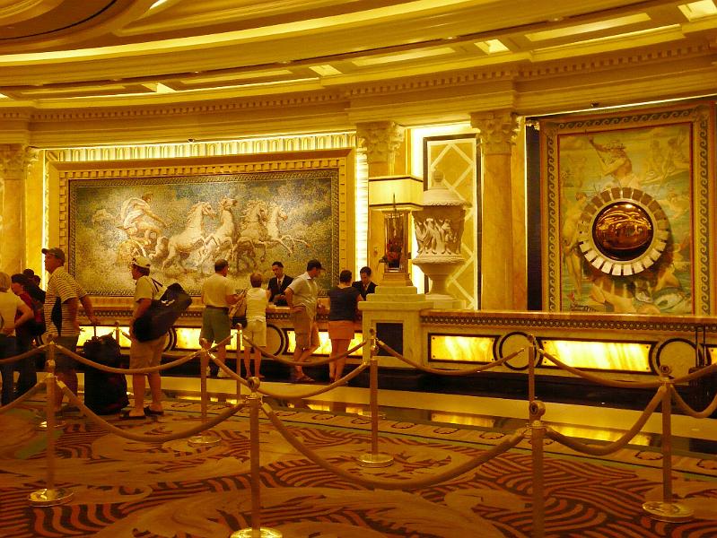 Caesar Palace P1020592.jpg